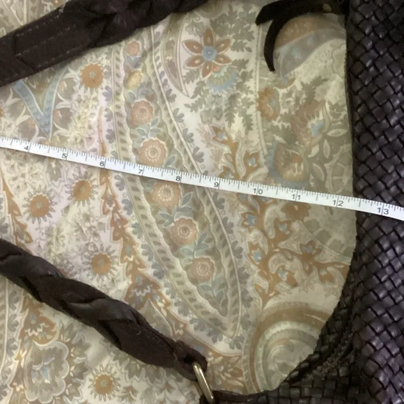 EUC Italian leather Woven Brown Shoulder Bag - Picture 10 of 13